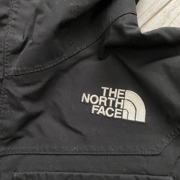 The North Face Womens Hyvent Jacket - Picture 7 of 16